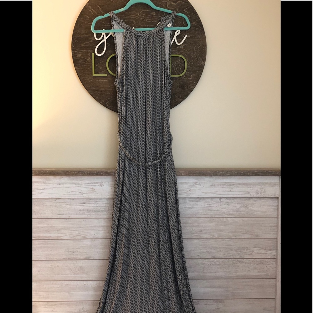 B&W Sleeveless Maxi Dress